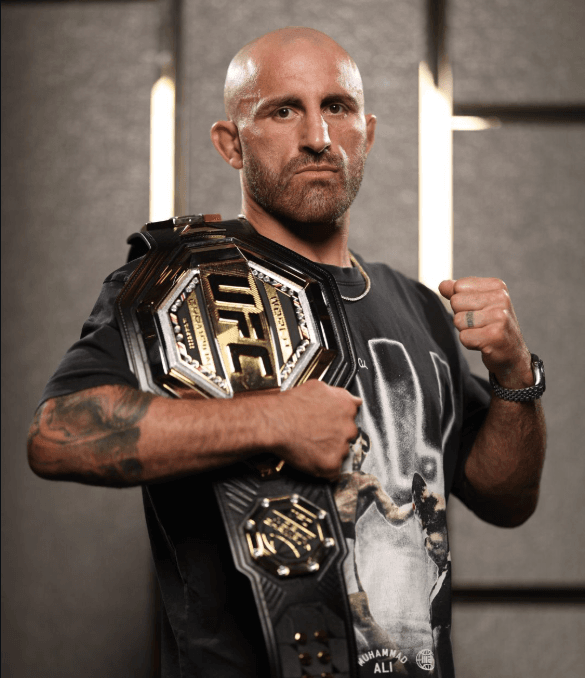 Alexander Volkanovski's photo